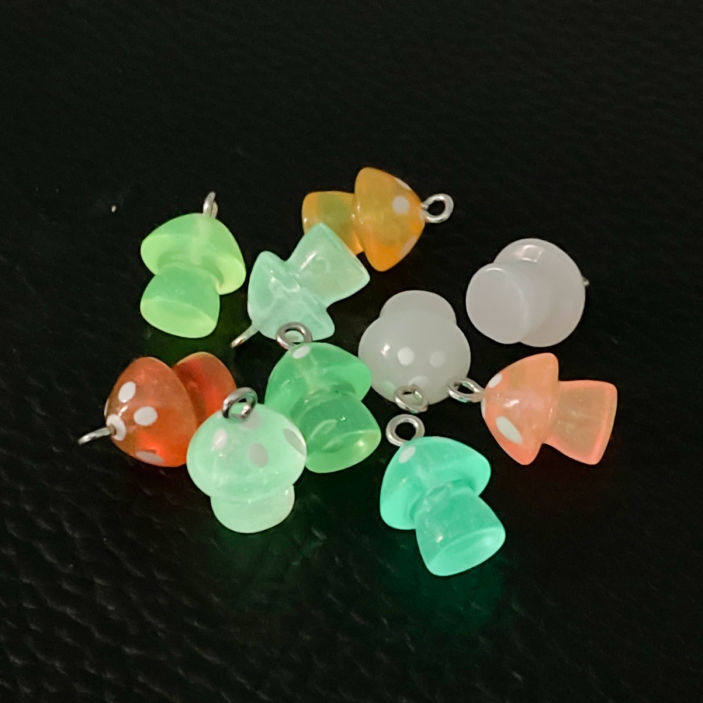 16pcs Luminous Mushroom Charms - Resin Craft Projects recension och pris